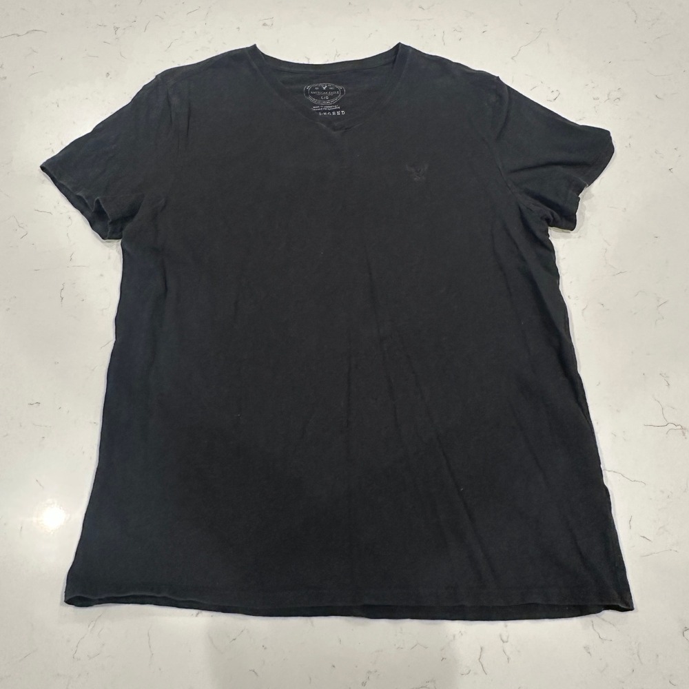 American Eagle Mens Black V-Neck T-Shirt AE Legend Athletic Fit Large
